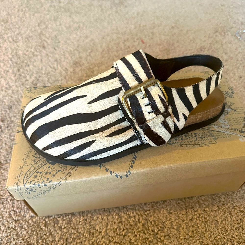 Free people “Seattle” calf hair sling back clog